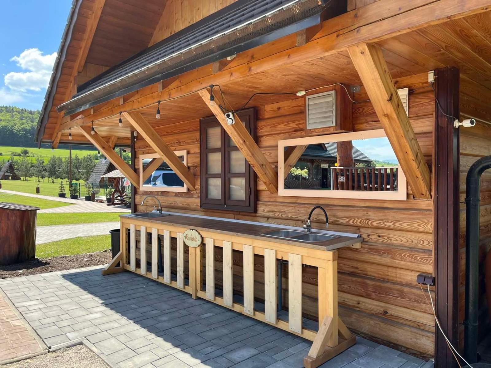 Camp Pacho Hotel Prievidza Exterior photo